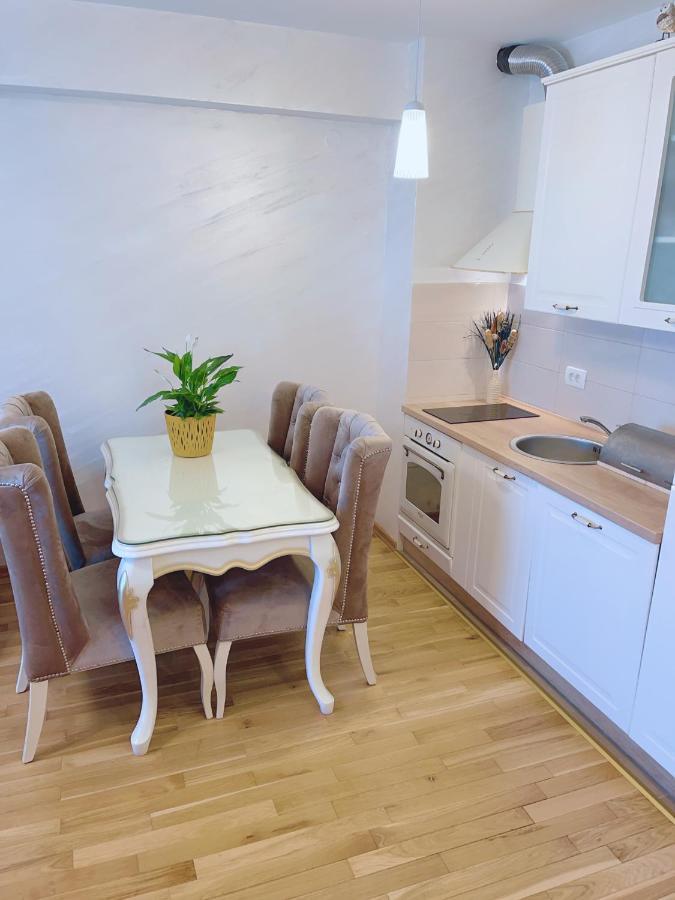 Buddha City Apartment Будва Экстерьер фото